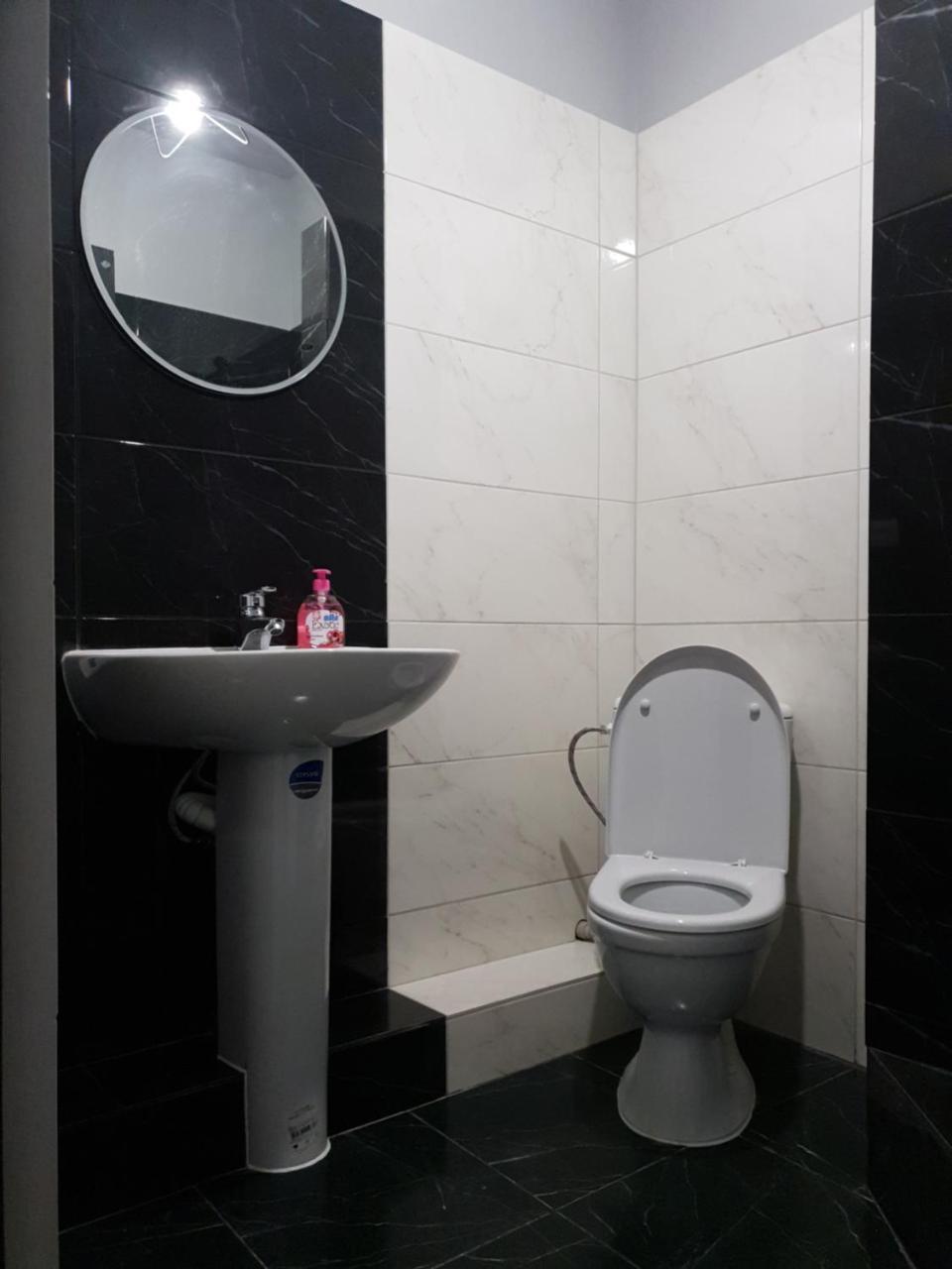 איוונו-פרנקיבסק Travel Station Apartment מראה חיצוני תמונה